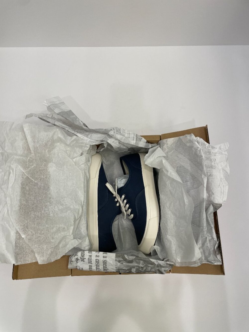 SeaVees Legend Navy Sneakers - Picture 6 of 10